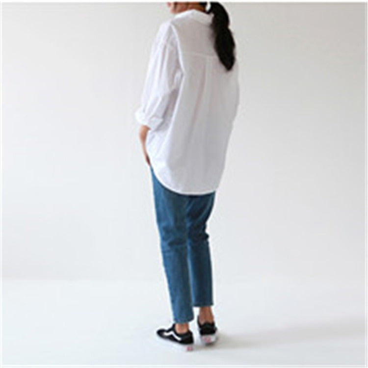 White long sleeved shirt with loose fitting